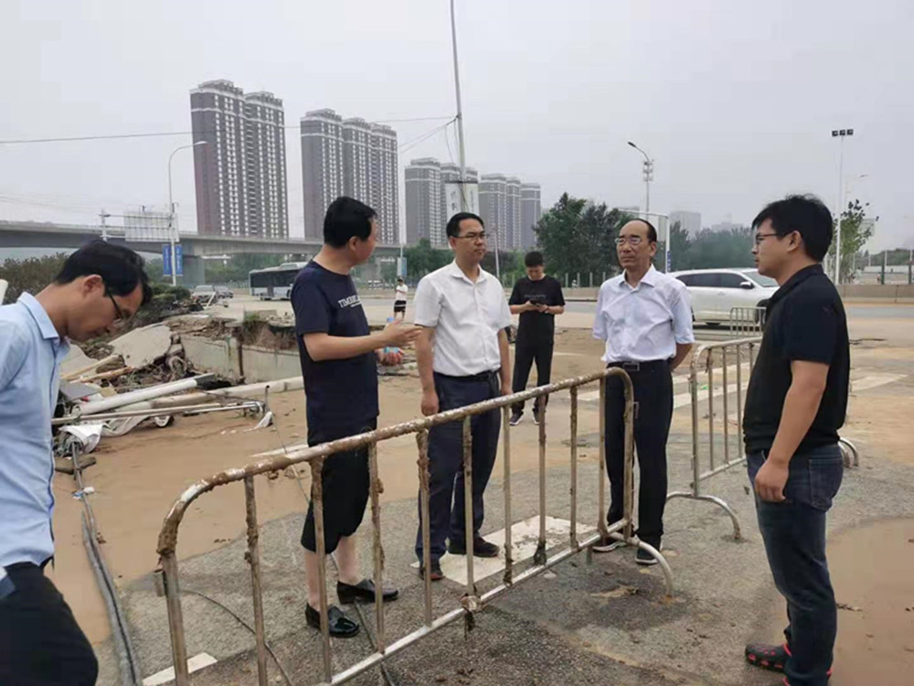 米兰体育app官网入口-米兰(中国)
党委书记、董事长、总经理秦广远赴市政项目检查指导灾后恢复重建工作